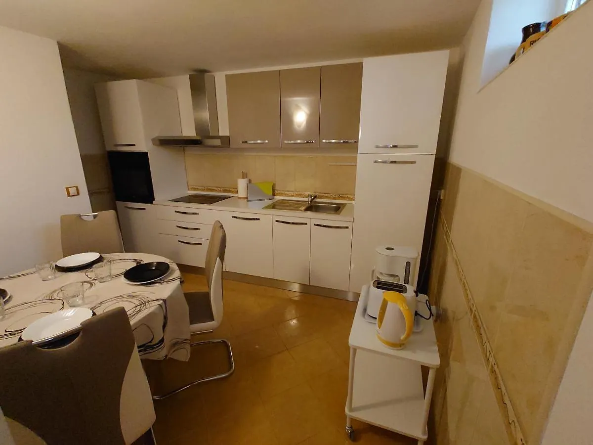 Apartman Apartmani Lea Jadranovo